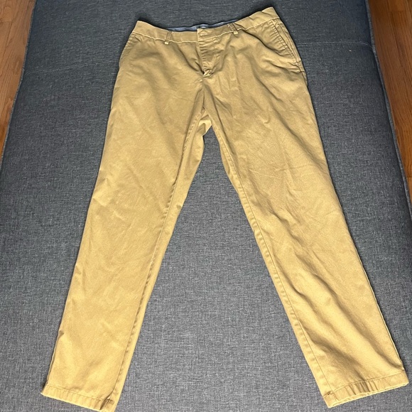 Old navy authentic taper khakis - Picture 1 of 4